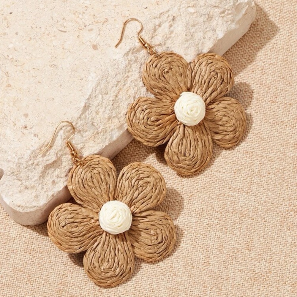 Adorable Woven Flower Earrings